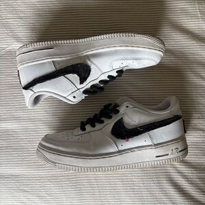 Customized Gucci Air Force 1 Sneakers